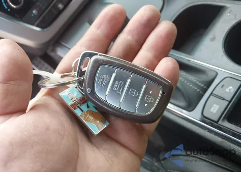 2015 Hyundai Sonata Sport 2.0T z USA, uszkodzony, nr VIN 5NPE34AB0FH078360